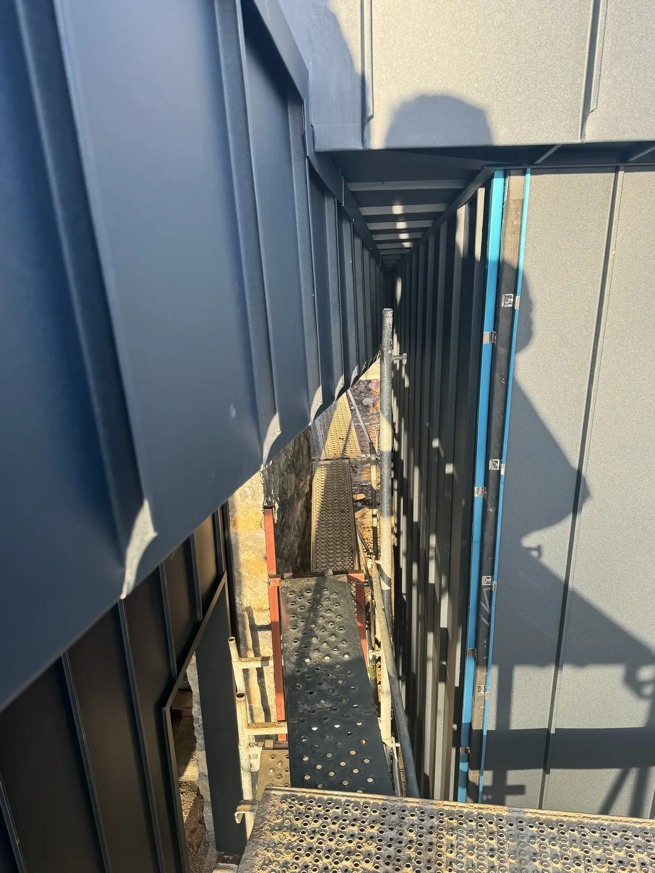 Façade termination and return mock-up